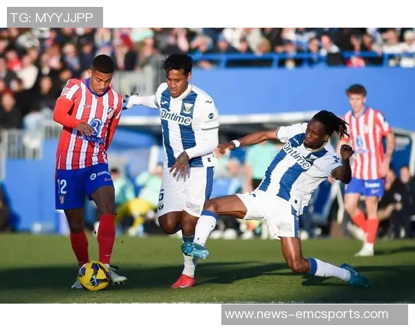 马卡报道：拉菲尼亚对阵马竞表现出色8战6助攻助球队取得佳绩